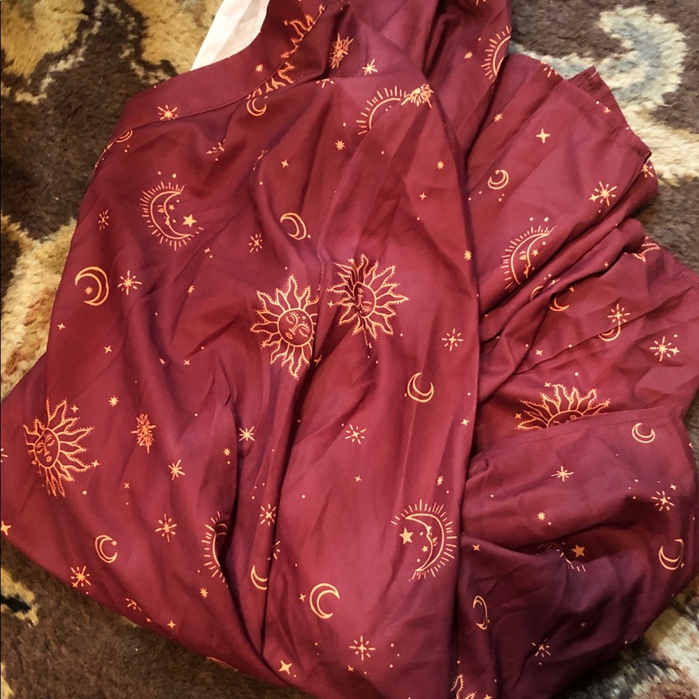 BloomChic Burgundy Floral Celestial Tunic - Picture 4 of 4